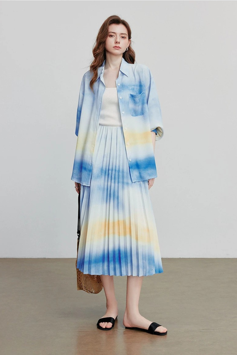 Pleated Gradient Midi Skirt