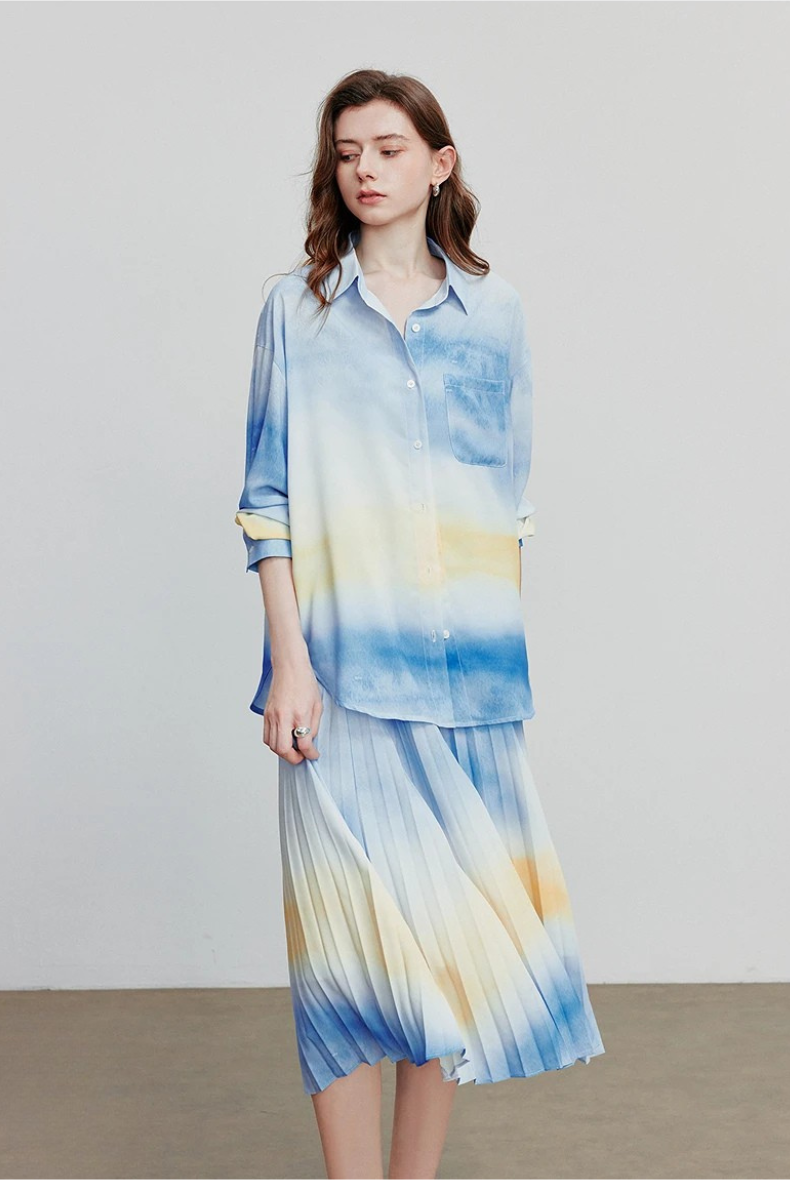 Pleated Gradient Midi Skirt