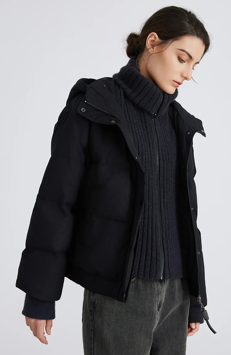 Hooded Short Down Jacket with Zip Closure