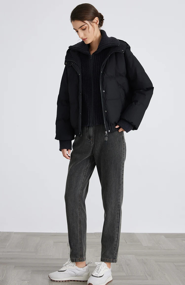 Hooded Short Down Jacket with Zip Closure