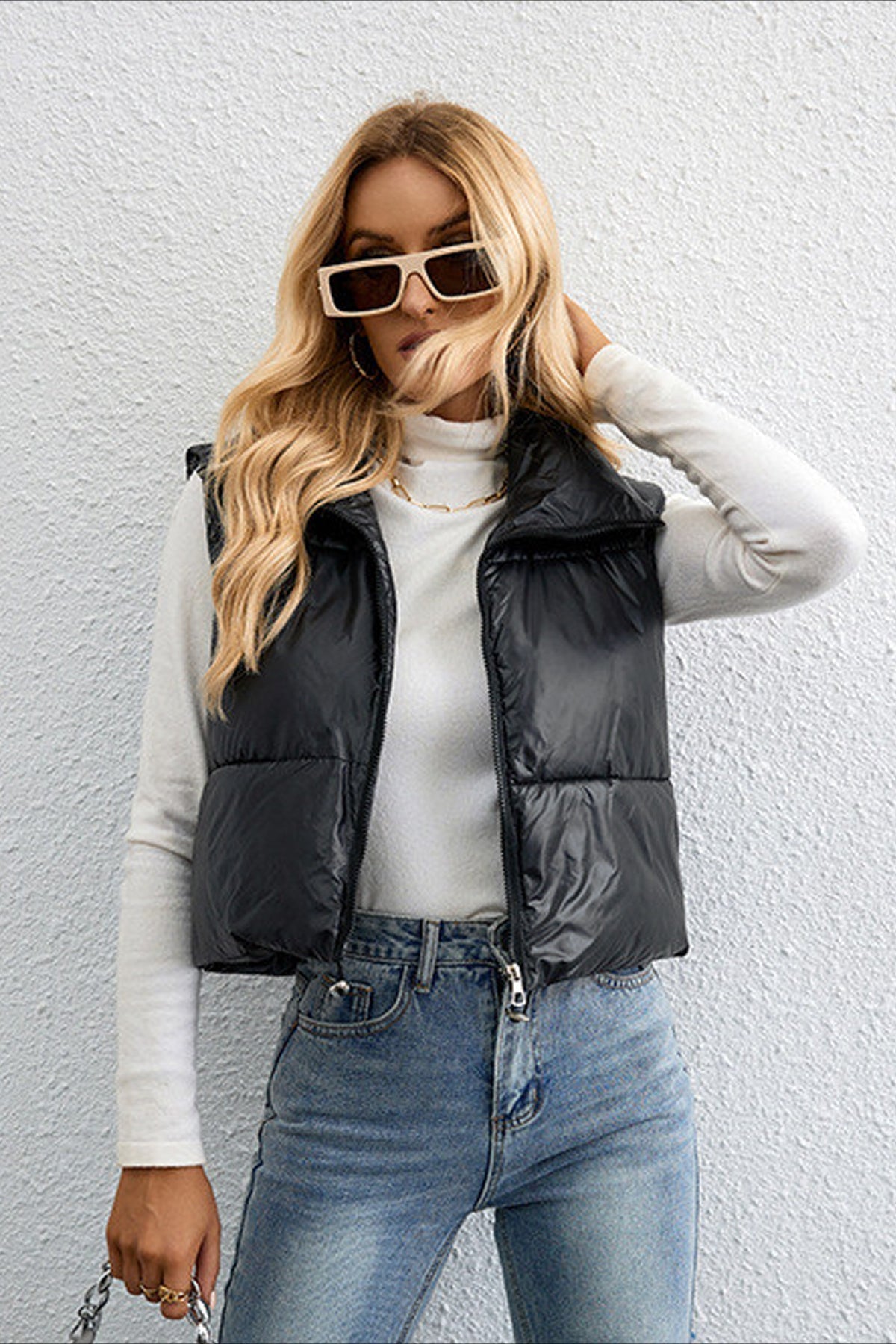 Casual Puffer Vest Women with Zip Closure