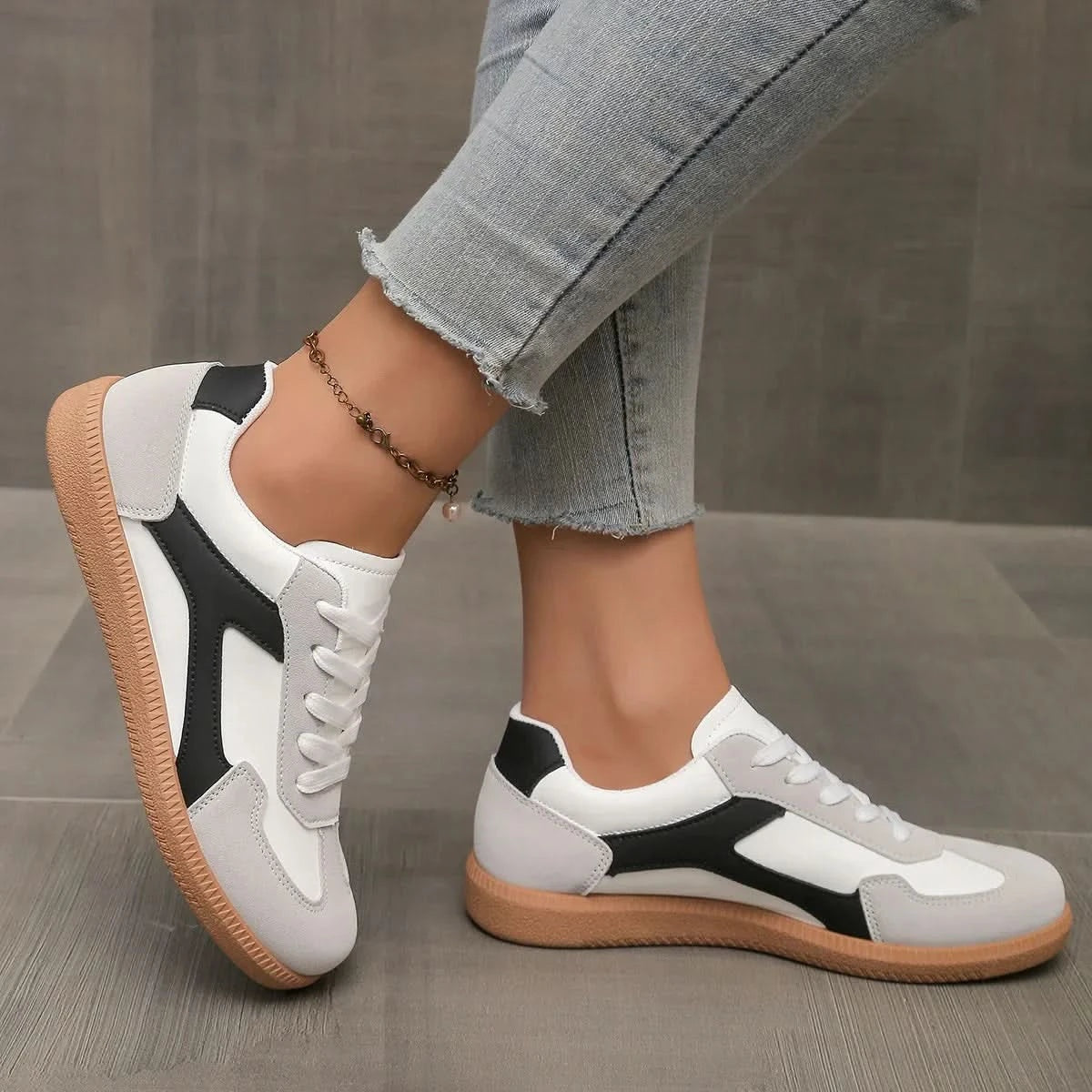 Marlowe Retro Court Sneakers – Product image 04