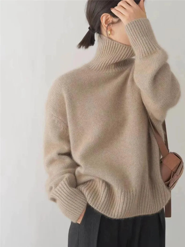 Elegant Ribbed Round Neck Sweater for Women