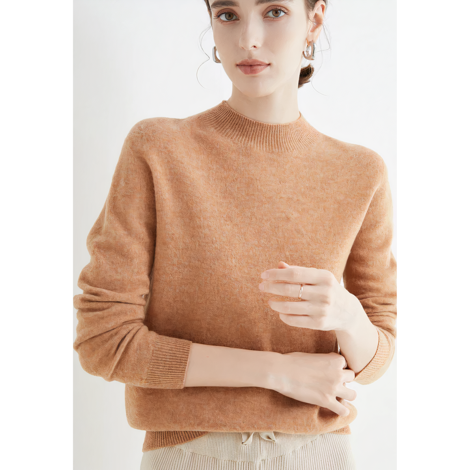 Knit Crew Neck Sweater for Women with Ribbed Cuffs