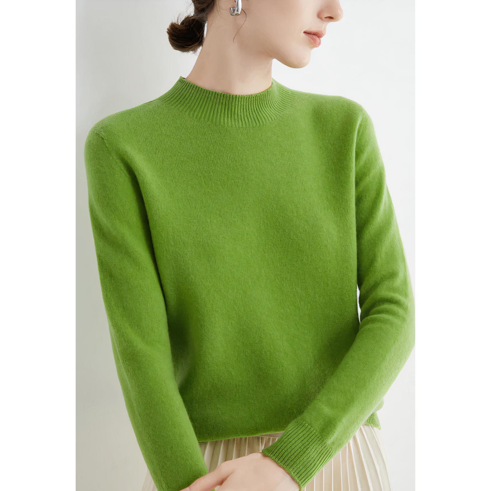Knit Crew Neck Sweater for Women with Ribbed Cuffs