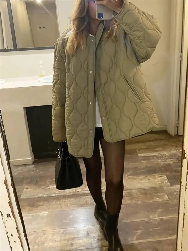 Loose-Fit Zipper Closure Winter Jacket for Everyday Wear 3