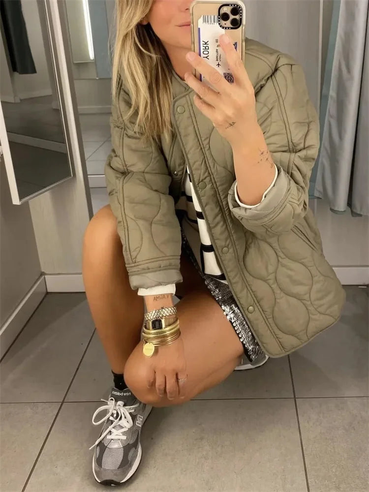 Loose-Fit Zipper Closure Winter Jacket for Everyday Wear 4