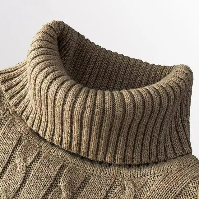 Men's Turtleneck Sweater in Slim Fit