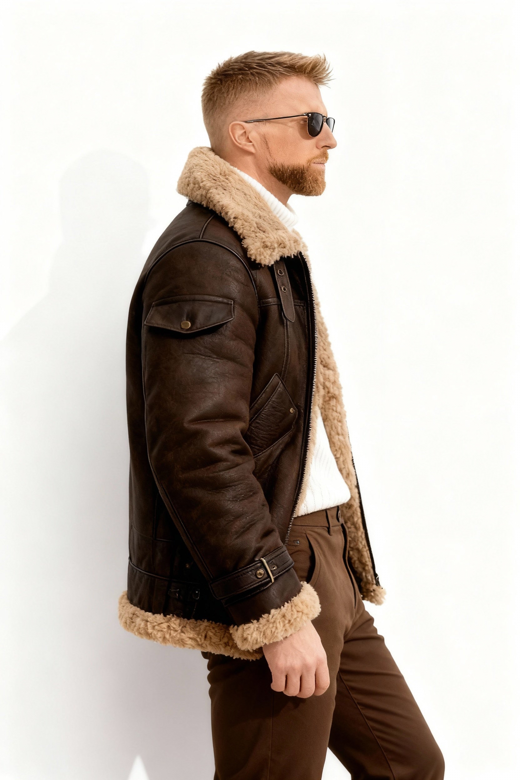 Padded men's flight jacket in cozy camel